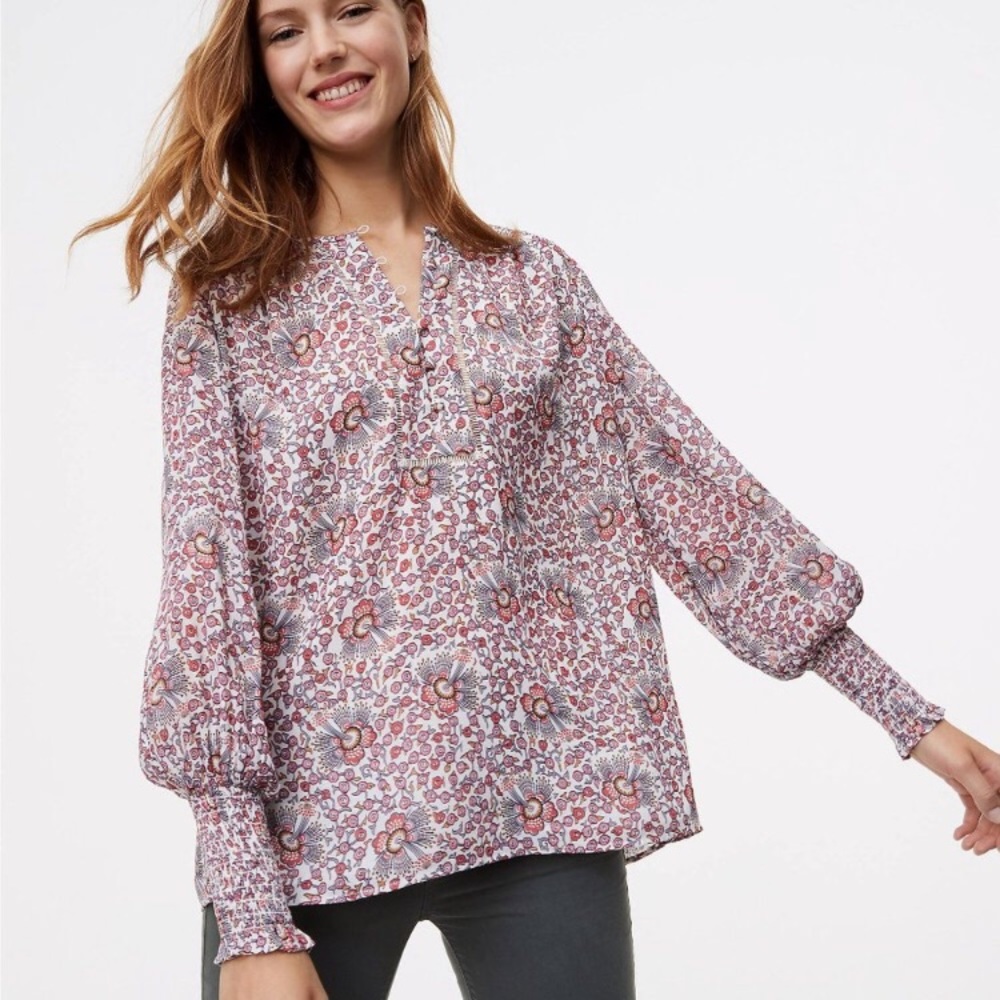 Loft Floral Smocked Sleeve Top!